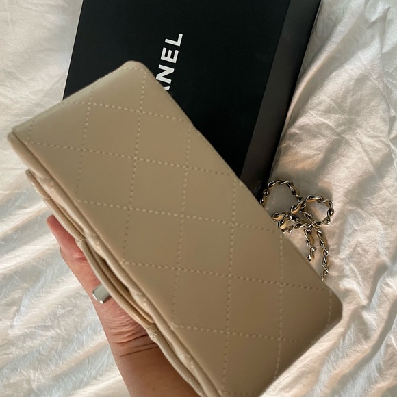 Beige Quilted Leather Bag small classic square lambskin - Picture 3 of 6